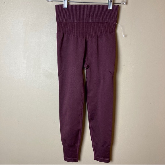NWOT Joy Lab High-Waisted Seamless 7/8 Leggings Burgundy Red - Picture 4 of 10